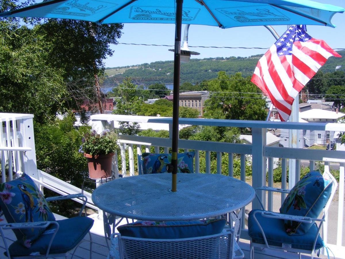 The Greystone Inn Watkins Glen Exterior foto